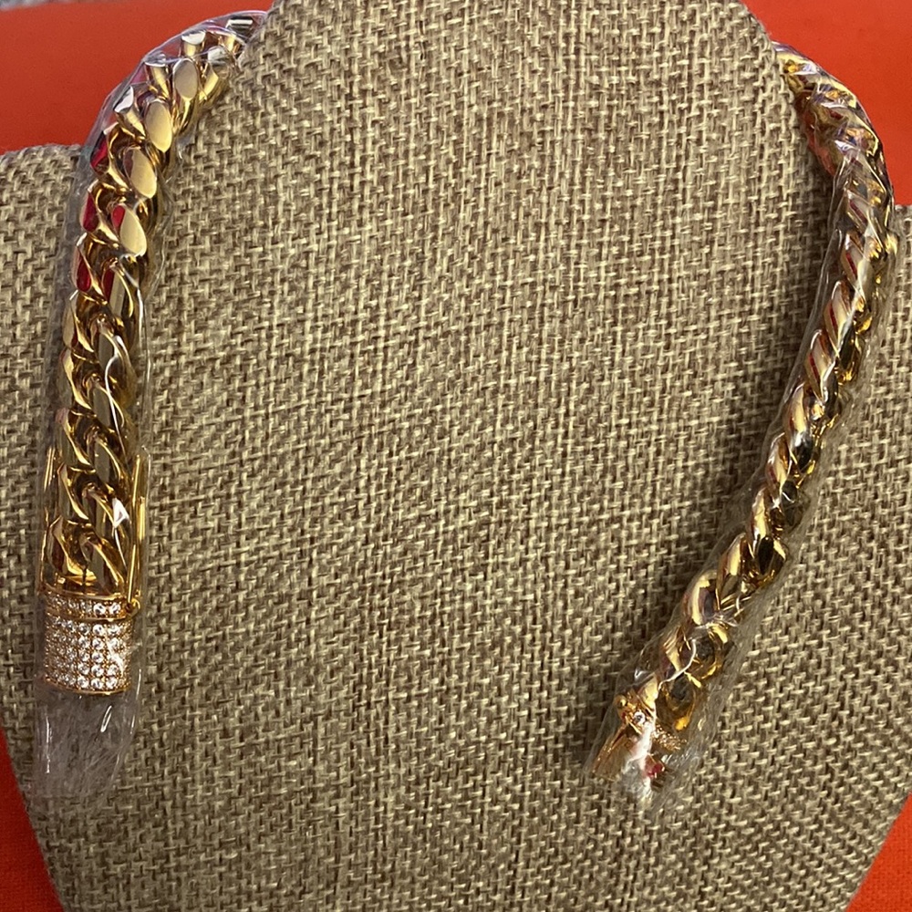 Bracelet,for men, Stainless Steel With gold bath 18k and zircon